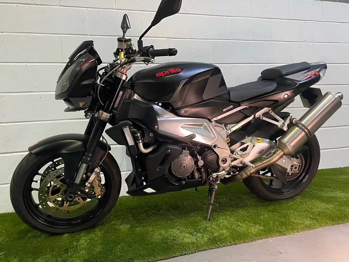 Used 2011 Aprilia Tuono 1000 Rr Rr Black - Interior and Exterior details 5