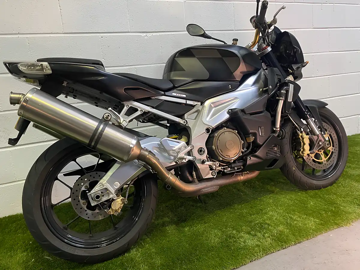 Used 2011 Aprilia Tuono 1000 Rr Rr Black - Interior and Exterior details 7