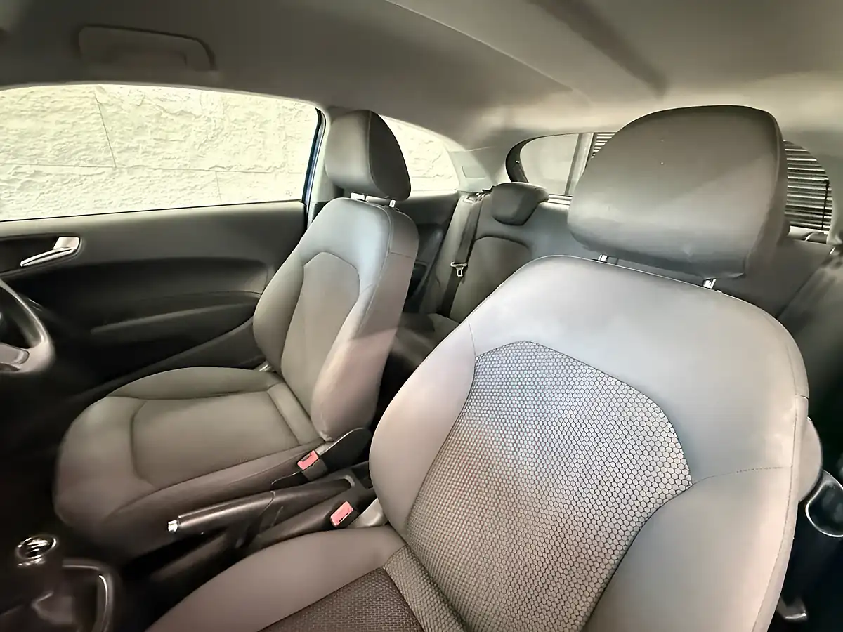 Used 2011 Audi A1 Se Blue - Interior and Exterior details 11