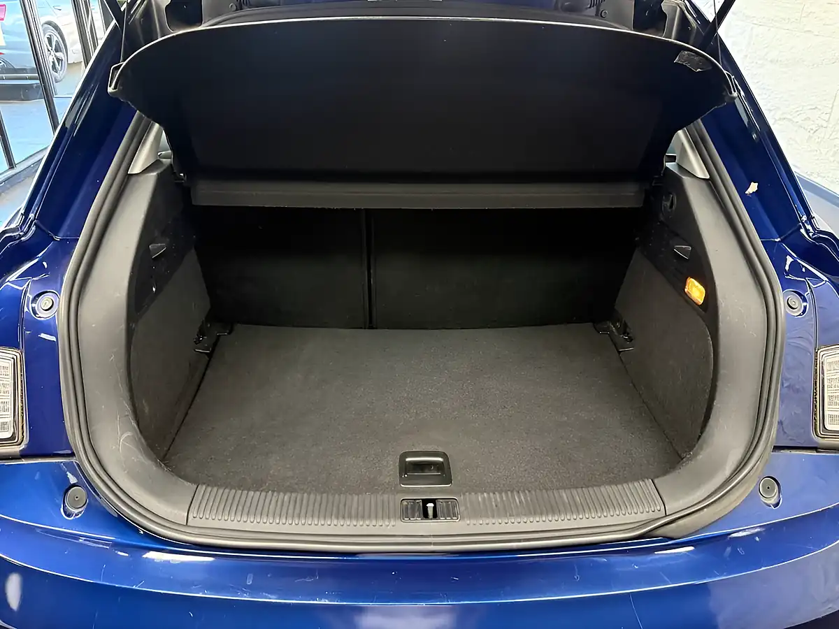Used 2011 Audi A1 Se Blue - Interior and Exterior details 19