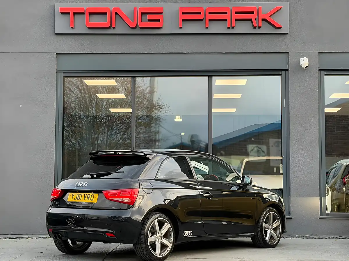 Used 2011 Audi A1 Sport Black - Interior and Exterior details 3