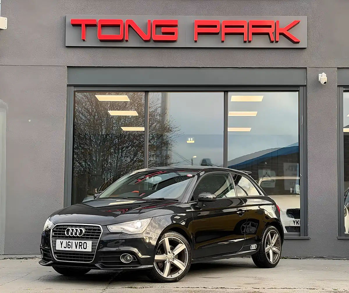 Used 2011 Audi A1 Sport Black - Interior and Exterior details 5