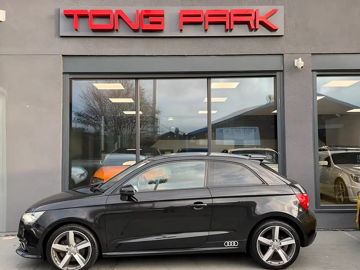 Used 2011 Audi A1 Sport Black - Interior and Exterior details 7
