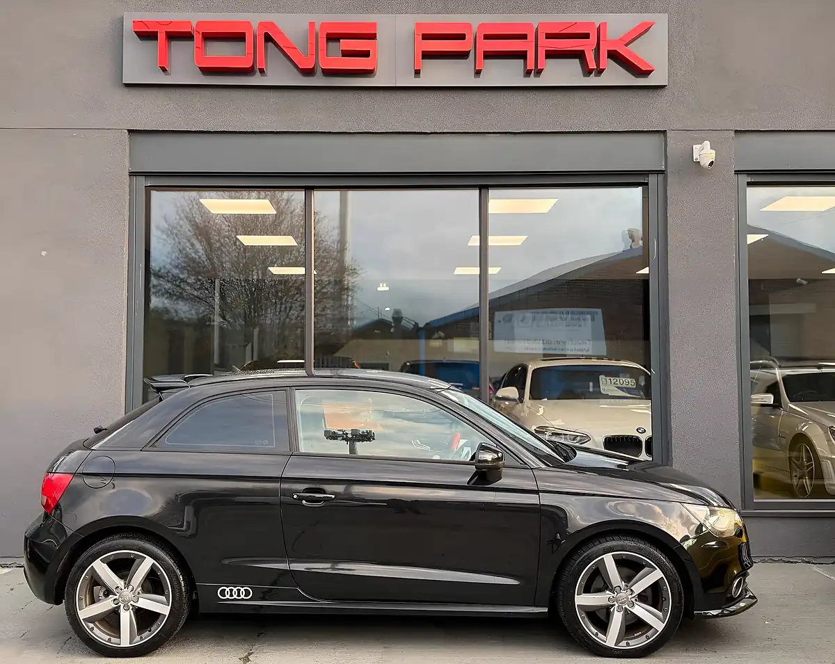 Used 2011 Audi A1 Sport Black - Interior and Exterior details 8