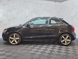 Used 2011 Audi A1 Sport Black - Interior and Exterior details 10