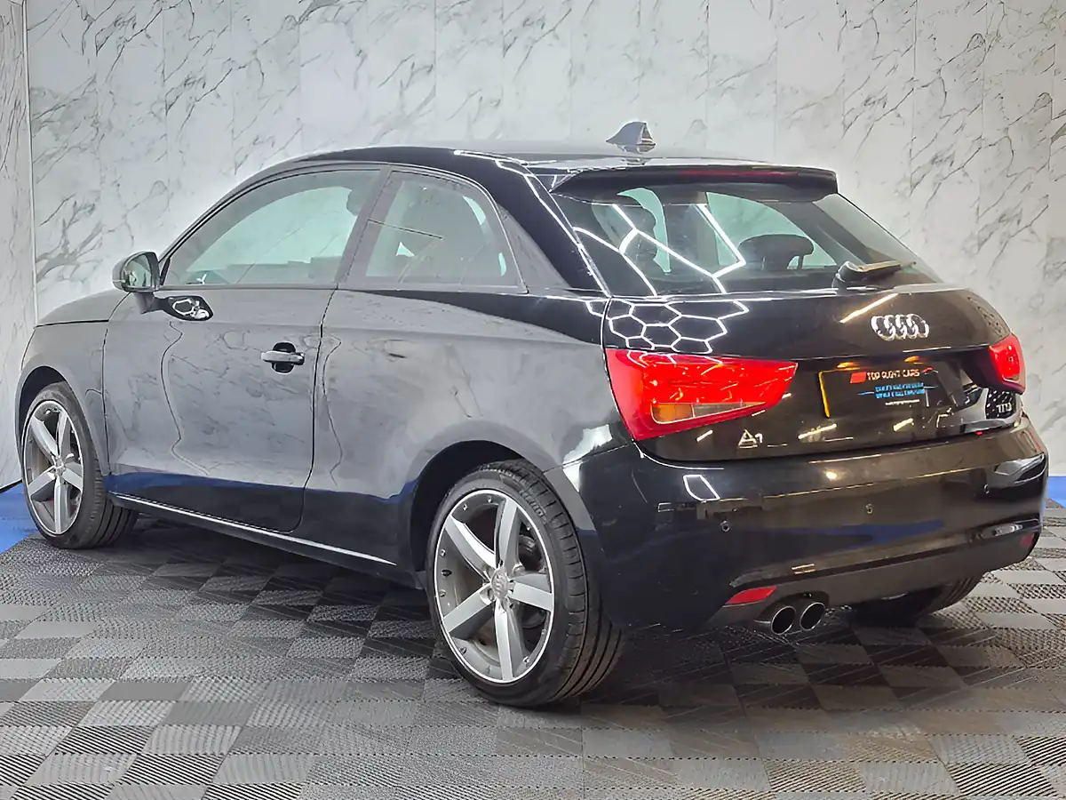 Used 2011 Audi A1 Sport Black - Interior and Exterior details 7