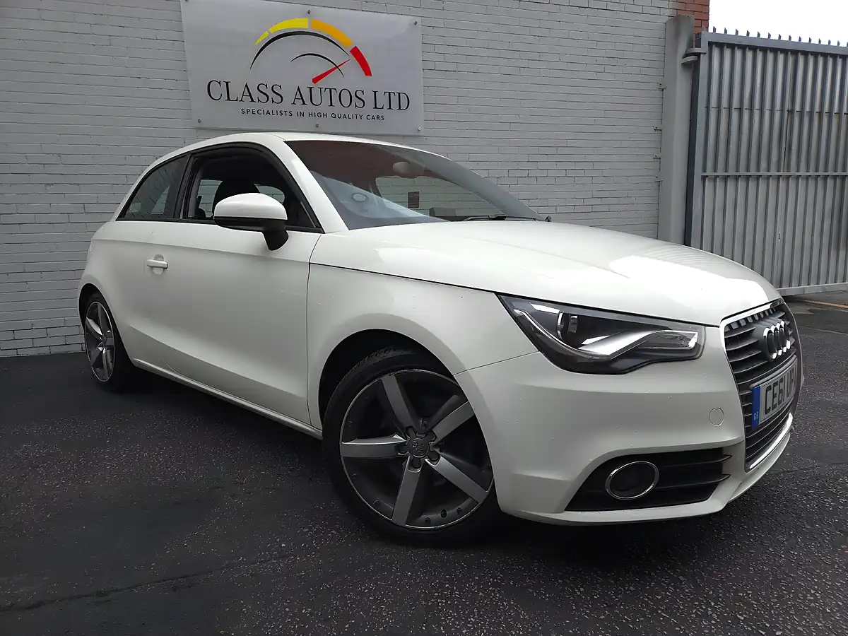 Used 2011 Audi A1 Sport White - Front View
