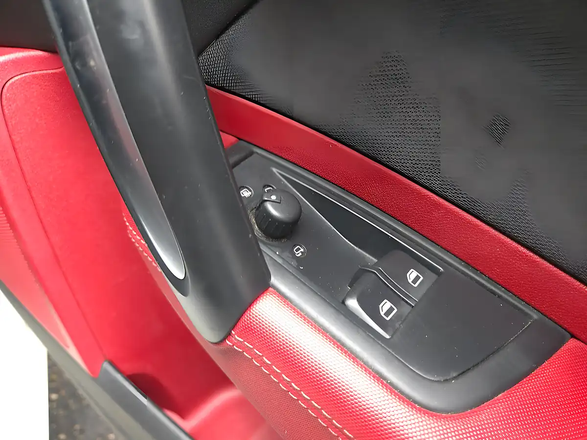 Used 2011 Audi A1 Sport White - Interior and Exterior details 13