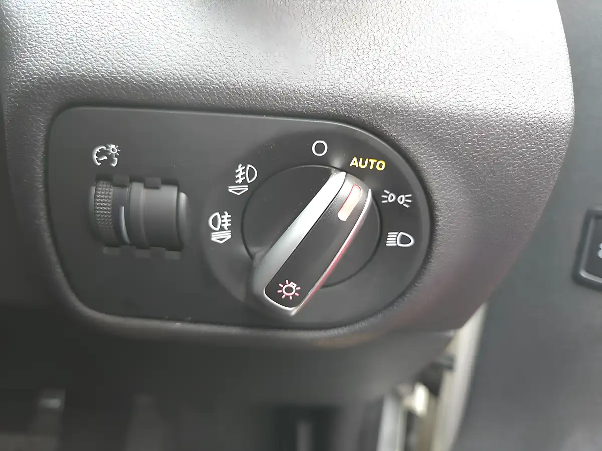 Used 2011 Audi A1 Sport White - Interior and Exterior details 14