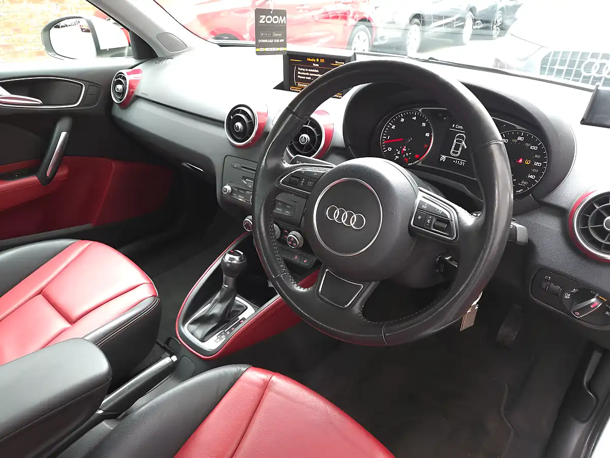 Used 2011 Audi A1 Sport White - Interior and Exterior details 3