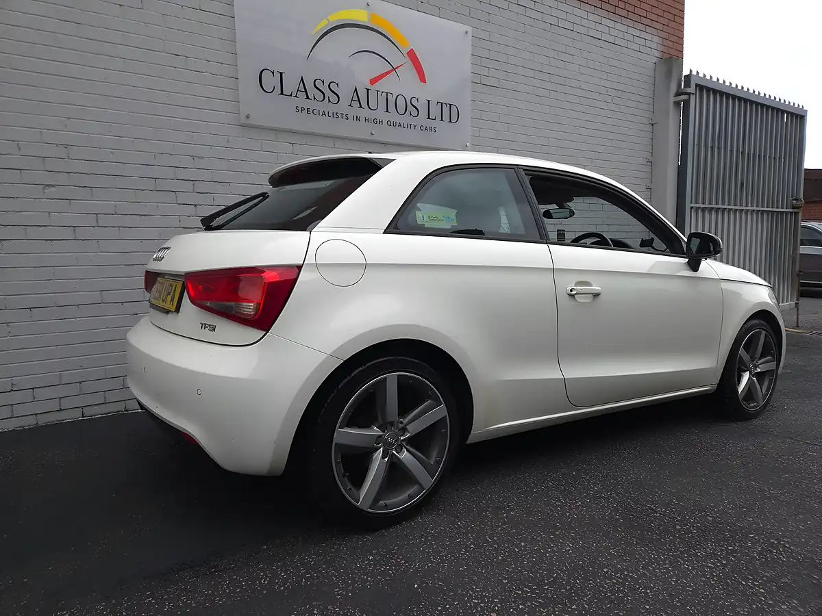 Used 2011 Audi A1 Sport White - Interior and Exterior details 7