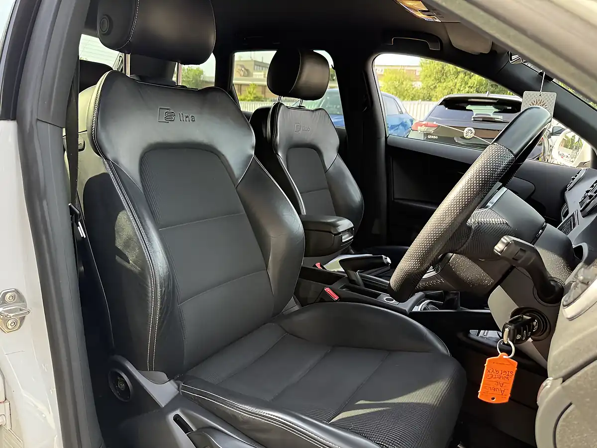 Used 2011 Audi A3 Black Edition Sportback White - Interior and Exterior details 9