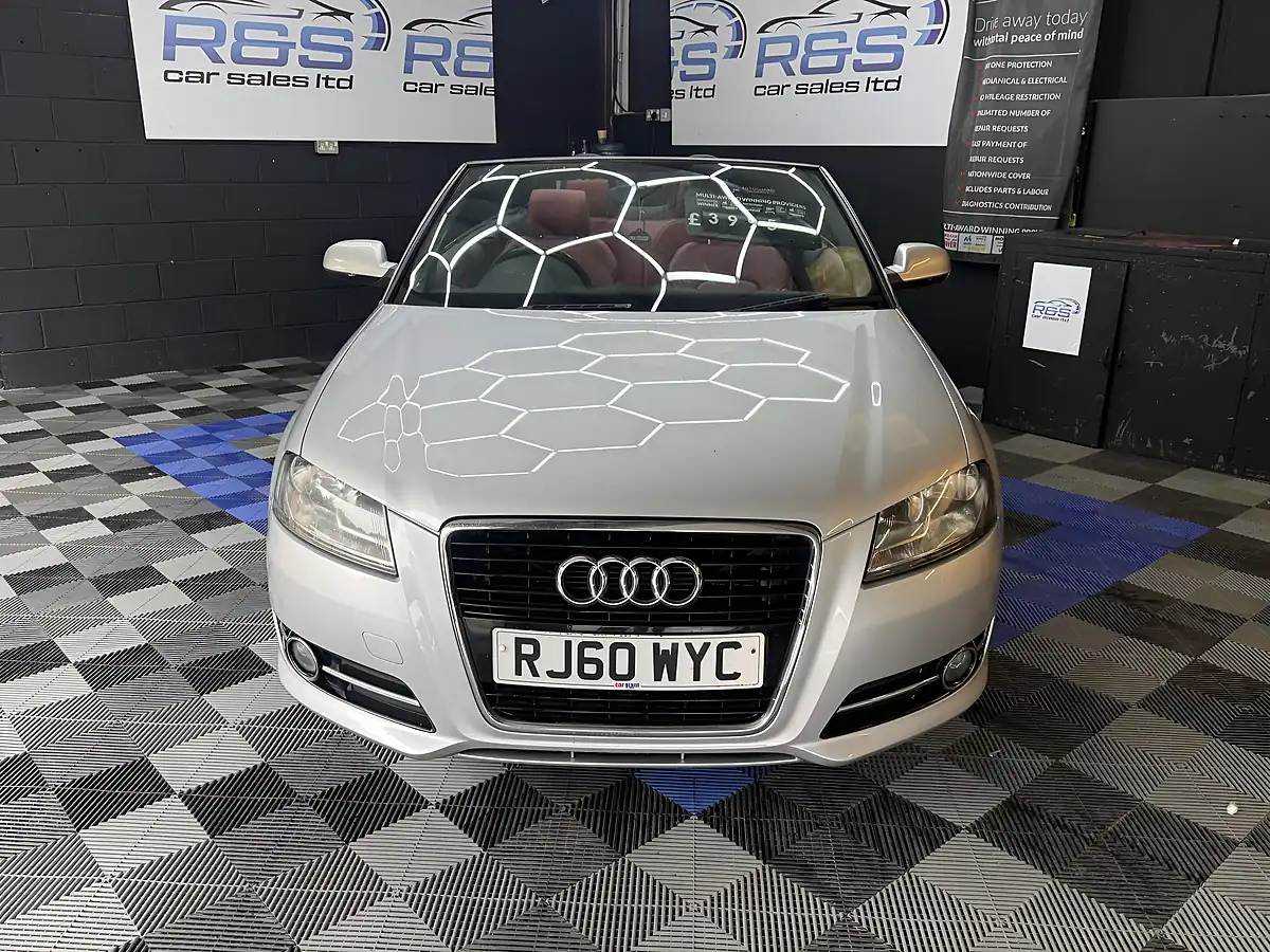 Used 2011 Audi A3 Cabriolet Sport Silver - Interior and Exterior details 3