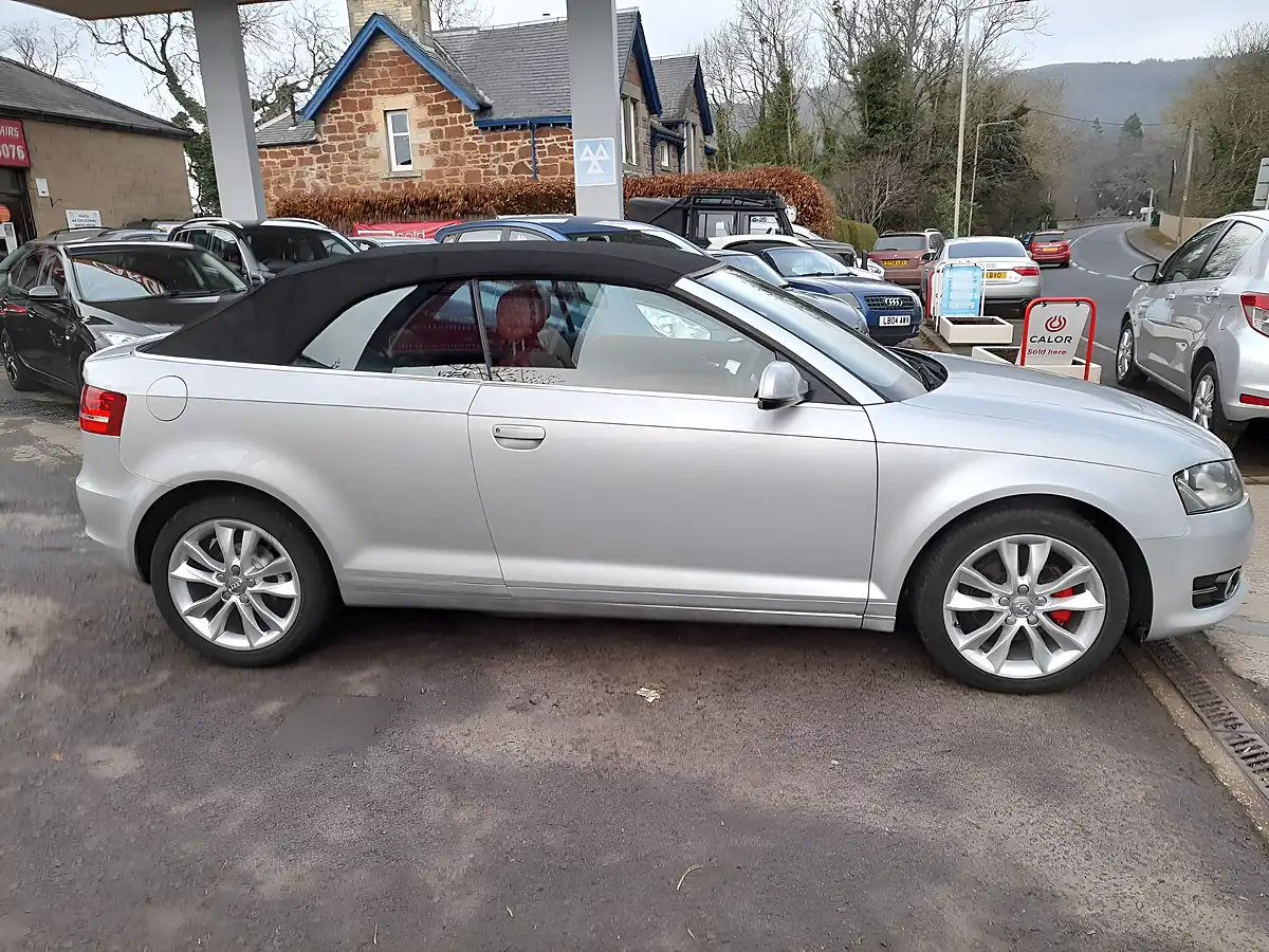 Used 2011 Audi A3 Sport Silver - Interior and Exterior details 10