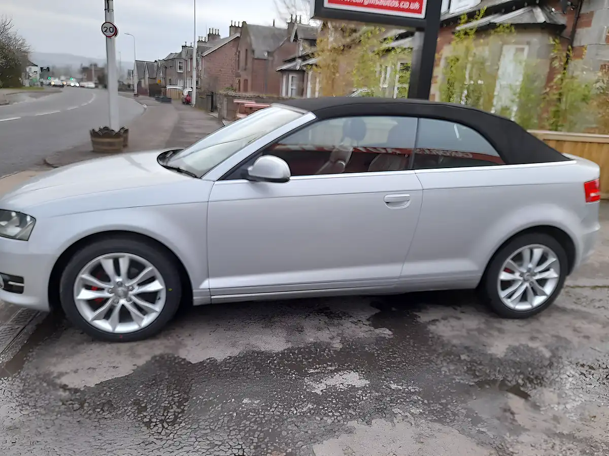 Used 2011 Audi A3 Sport Silver - Interior and Exterior details 6