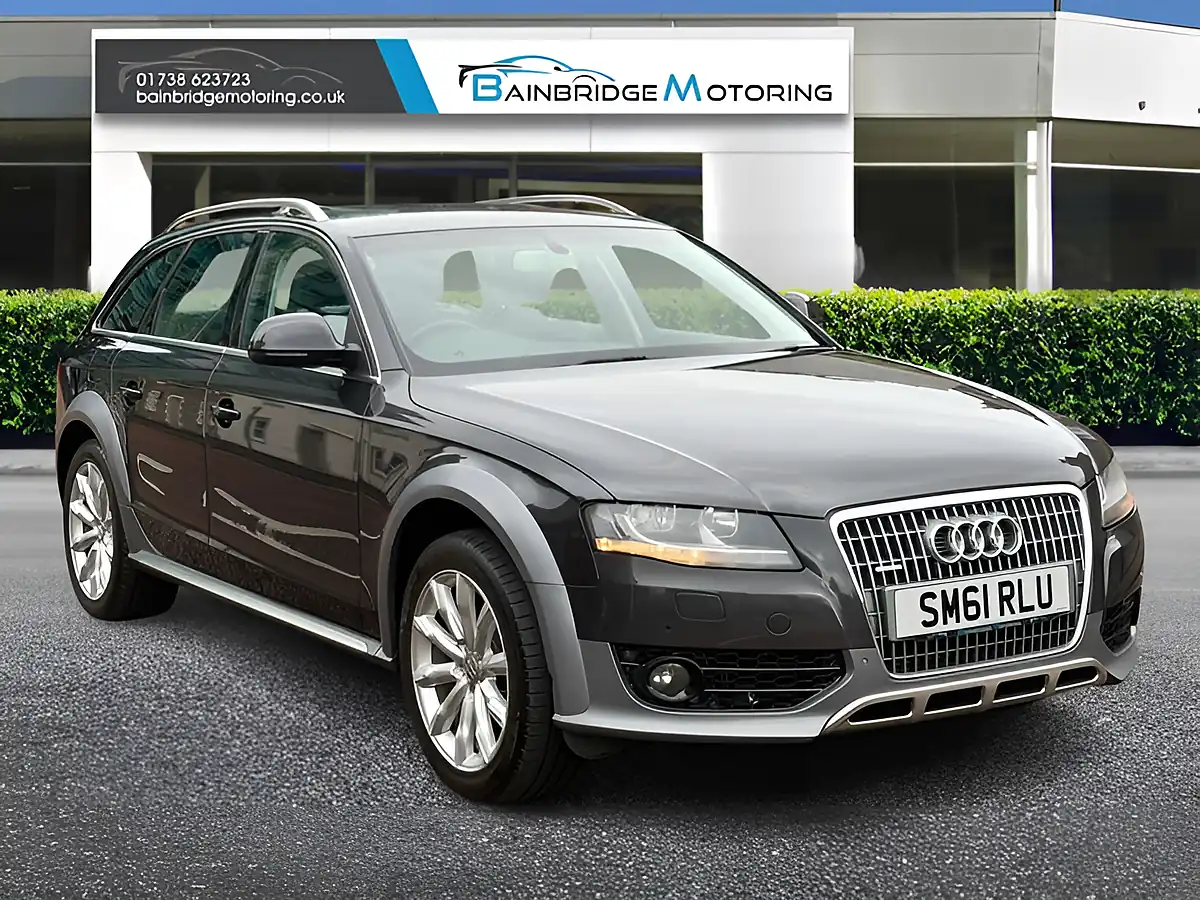 Used 2011 Audi A4 Allroad Grey - Front View