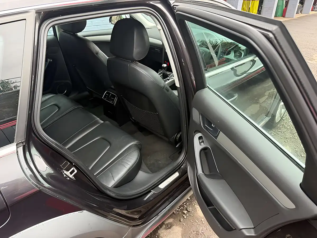 Used 2011 Audi A4 Allroad Grey - Interior and Exterior details 16