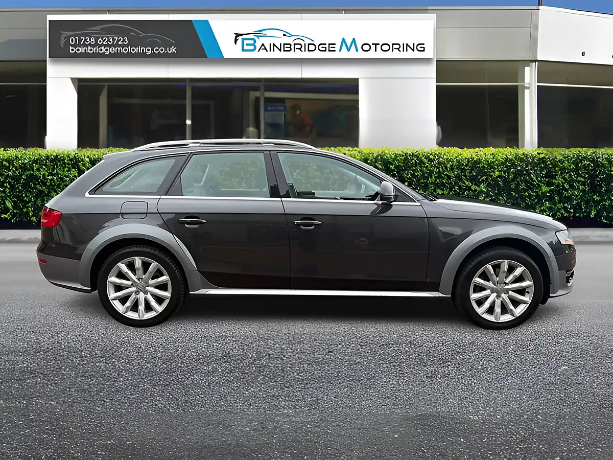 Used 2011 Audi A4 Allroad Grey - Interior and Exterior details 2