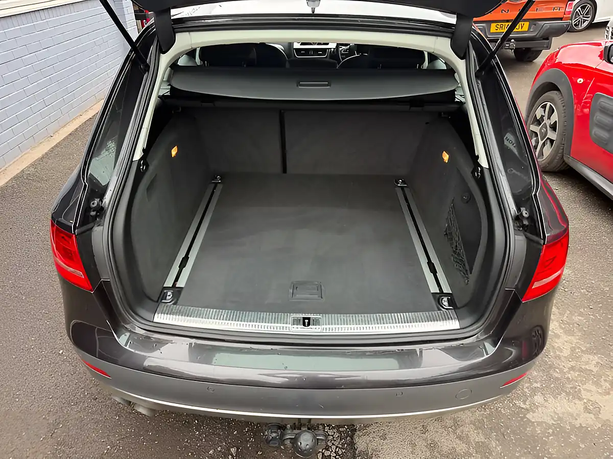 Used 2011 Audi A4 Allroad Grey - Interior and Exterior details 20