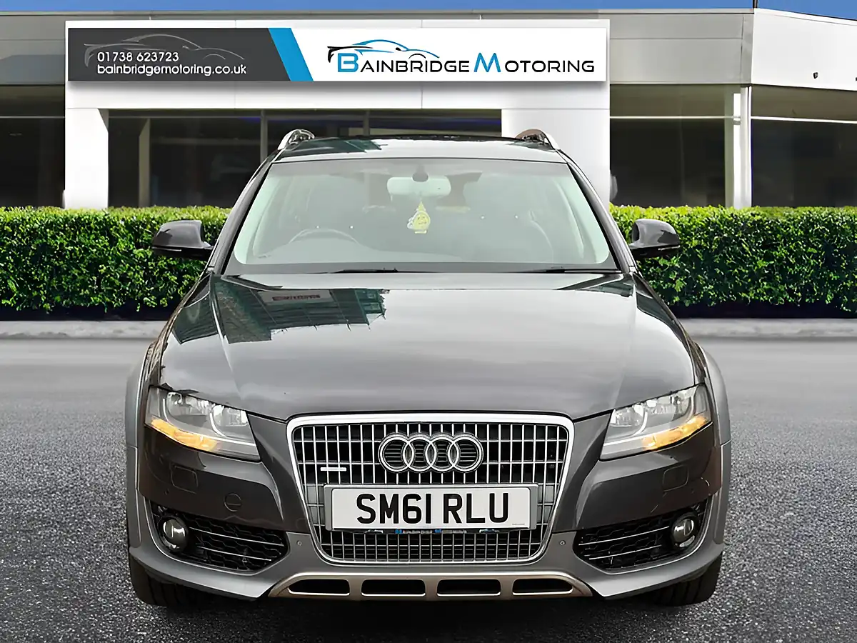 Used 2011 Audi A4 Allroad Grey - Interior and Exterior details 8