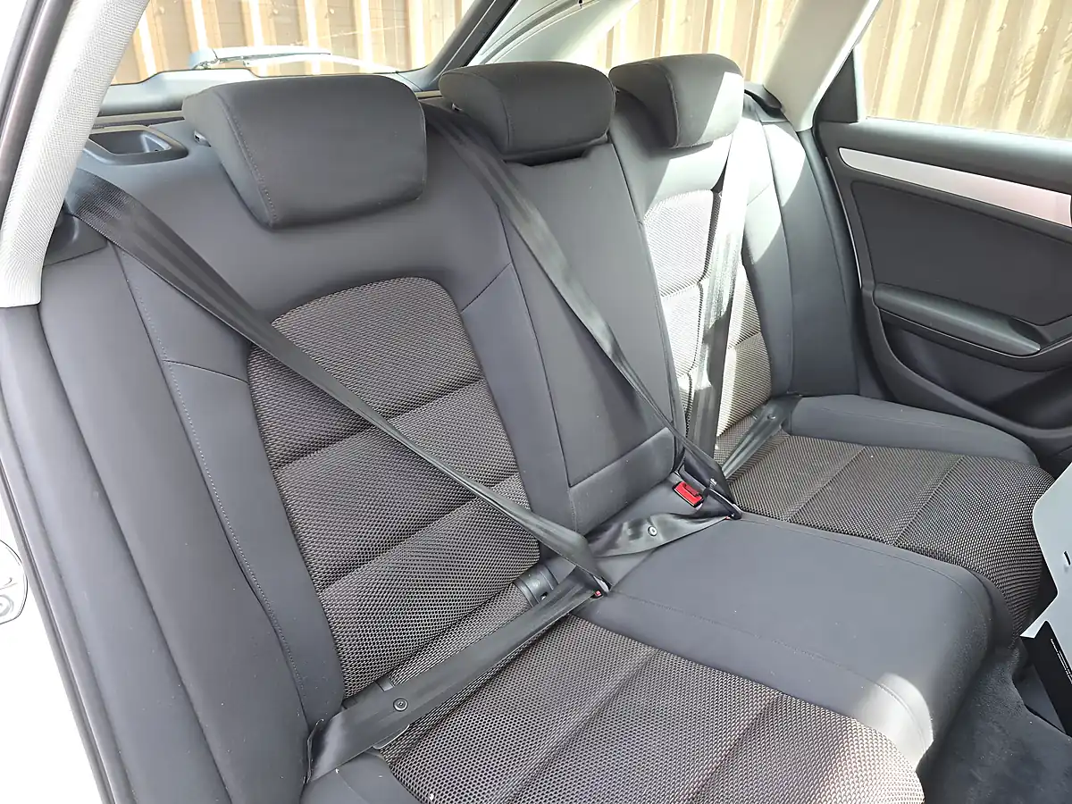 Used 2011 Audi A4 Allroad White - Interior and Exterior details 14