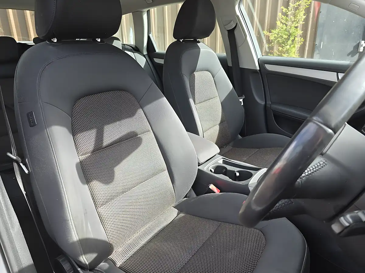 Used 2011 Audi A4 Allroad White - Interior and Exterior details 6