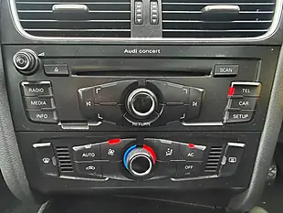 Used 2011 Audi A4 Saloon Black - Interior and Exterior details 18