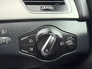Used 2011 Audi A4 Saloon Black - Interior and Exterior details 20