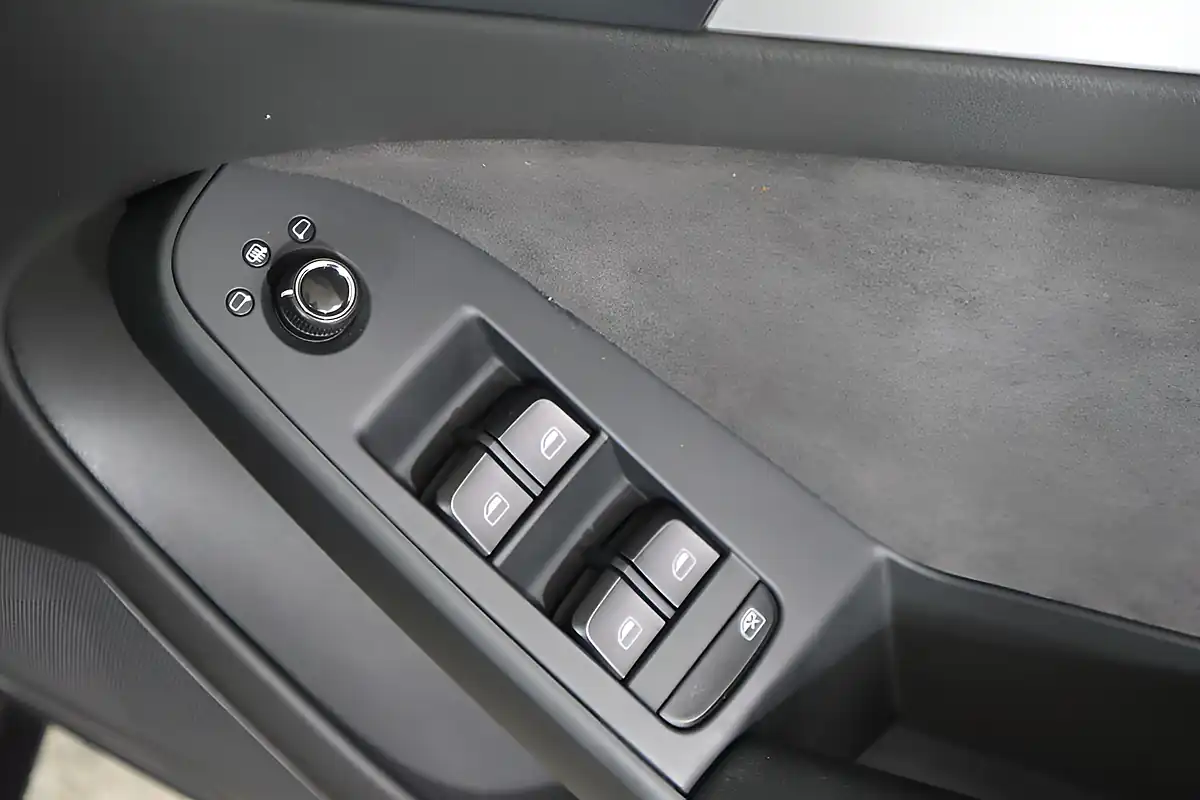 Used 2011 Audi A5 S Line Grey - Interior and Exterior details 20