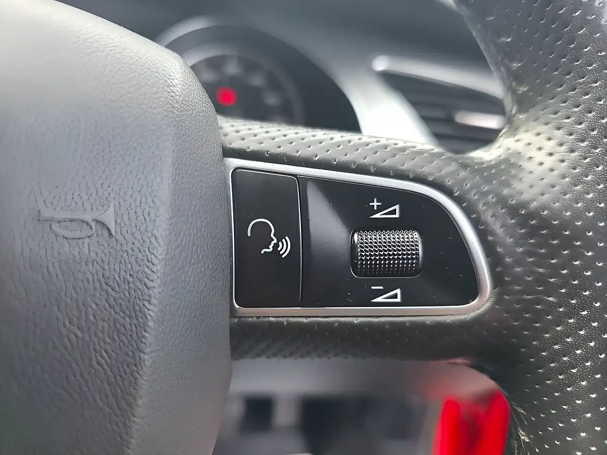 Used 2011 Audi A5 Se Red - Interior and Exterior details 10