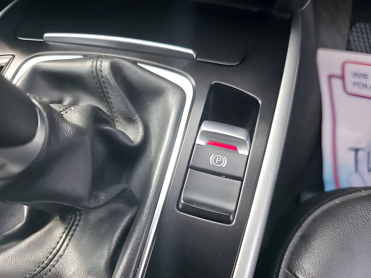 Used 2011 Audi A5 Se Red - Interior and Exterior details 16