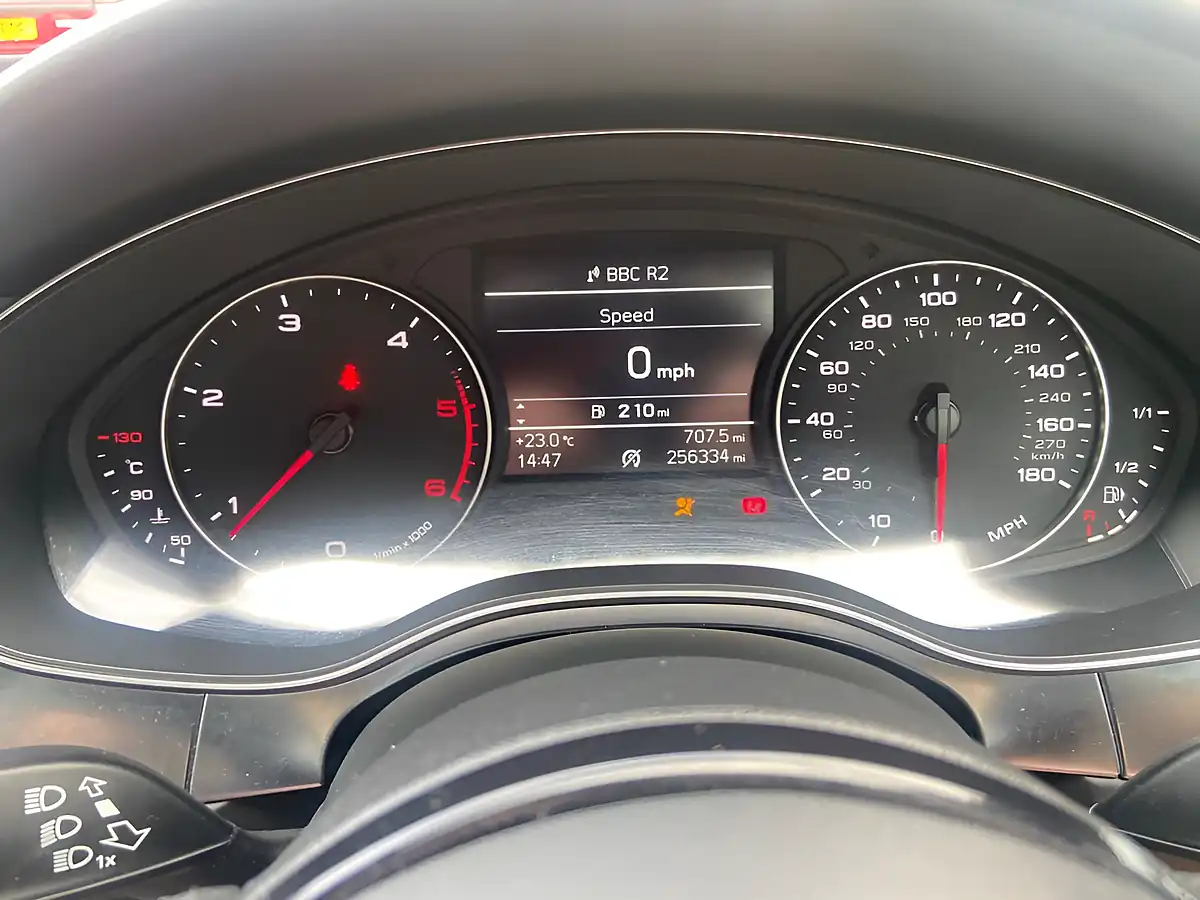 Used 2011 Audi A6 Avant S Line Grey - Interior and Exterior details 16