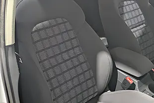 Used 2011 Audi Q3 Se White - Interior and Exterior details 16