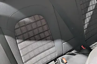 Used 2011 Audi Q3 Se White - Interior and Exterior details 17