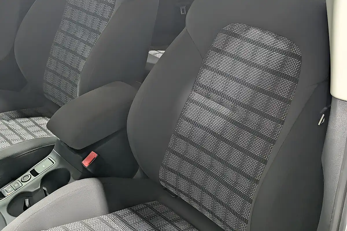 Used 2011 Audi Q3 Se White - Interior and Exterior details 20