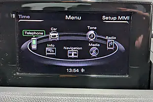 Used 2011 Audi Q3 Se White - Interior and Exterior details 3