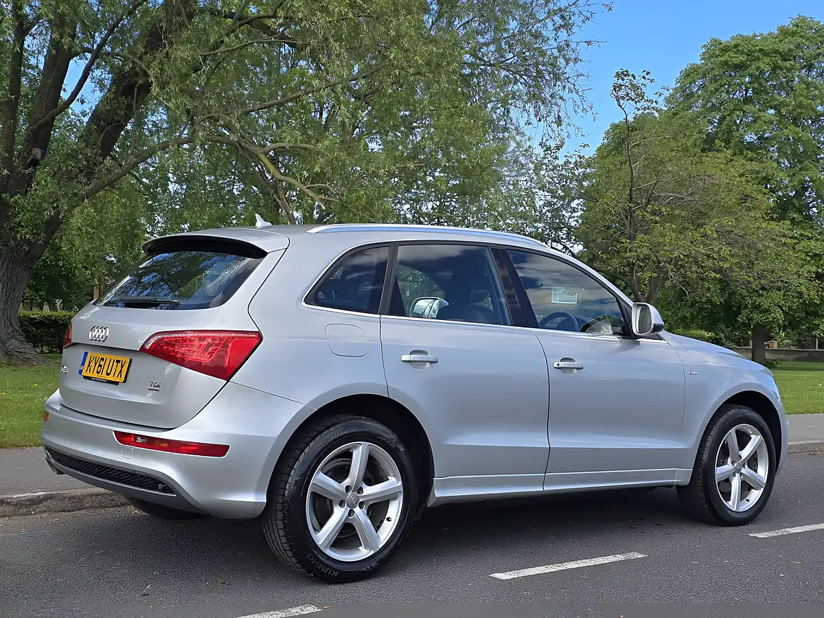 Used 2011 Audi Q5 S Line Silver - Interior and Exterior details 12
