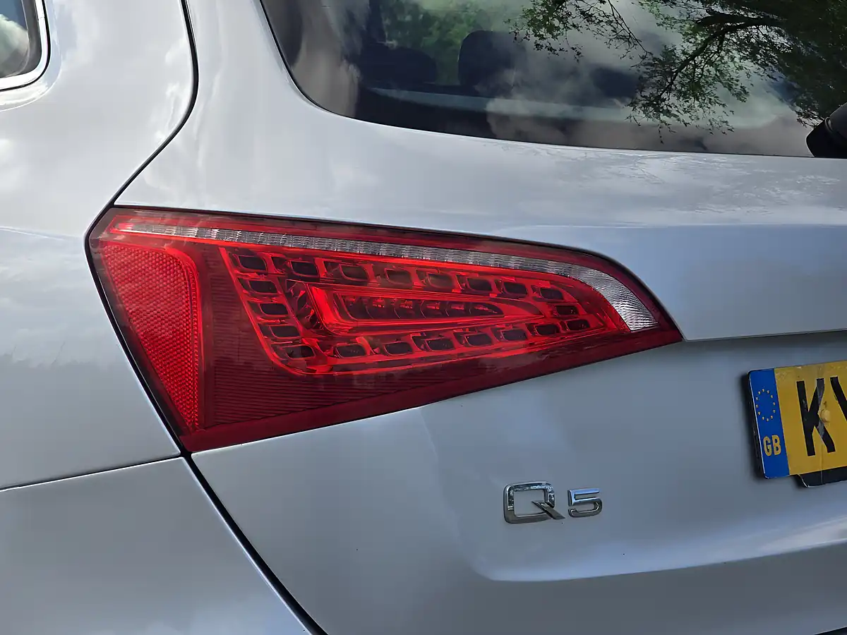 Used 2011 Audi Q5 S Line Silver - Interior and Exterior details 7