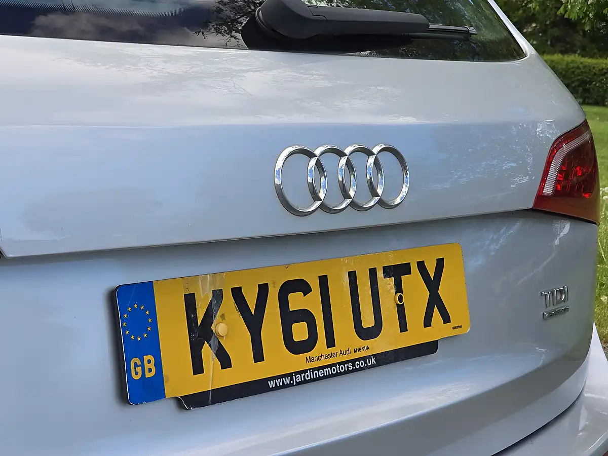 Used 2011 Audi Q5 S Line Silver - Interior and Exterior details 9