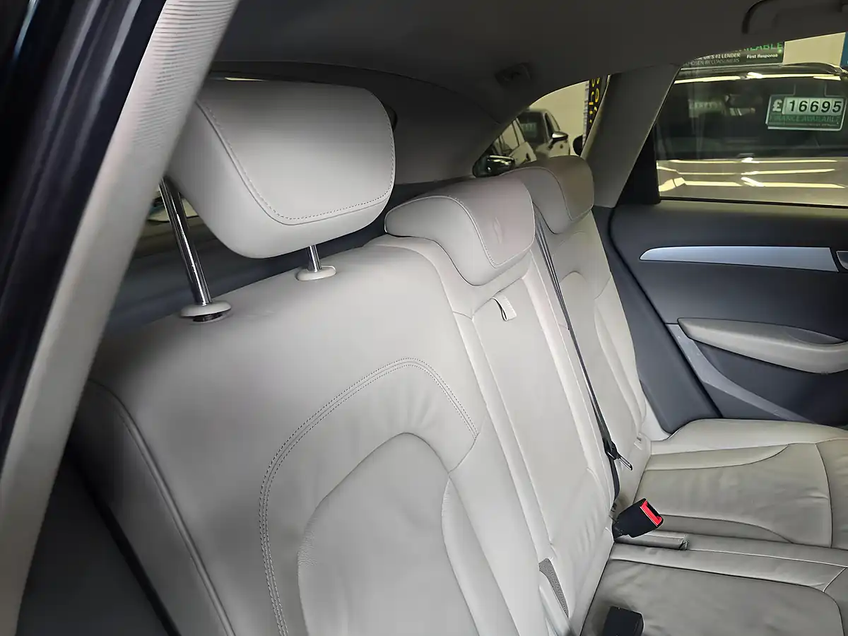 Used 2011 Audi Q5 Se Black - Interior and Exterior details 13