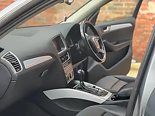 Used 2011 Audi Q5 Se Grey - Interior and Exterior details 10