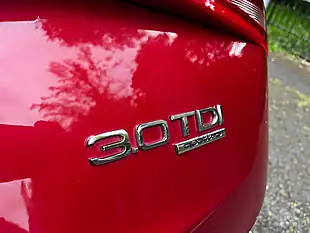 Used 2011 Audi Q5 Se Red - Interior and Exterior details 10