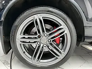 Used 2011 Audi Q7 S Line Black - Interior and Exterior details 11