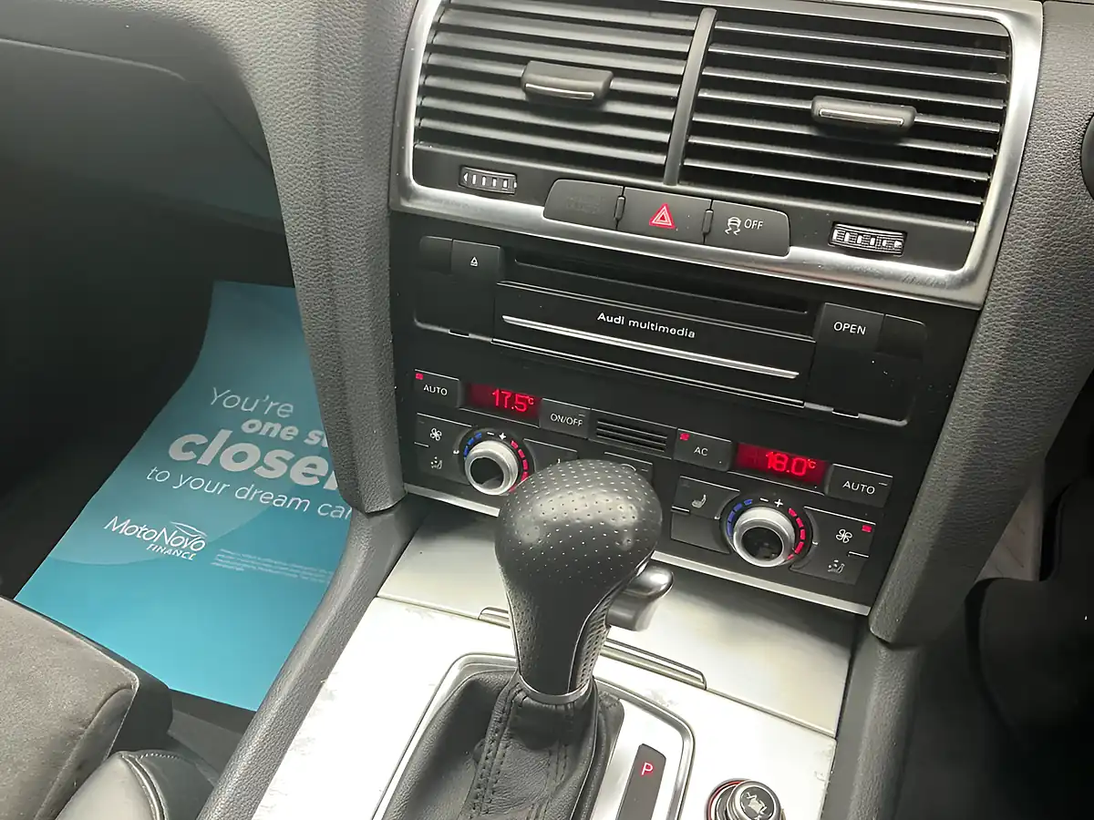 Used 2011 Audi Q7 S Line Black - Interior and Exterior details 18