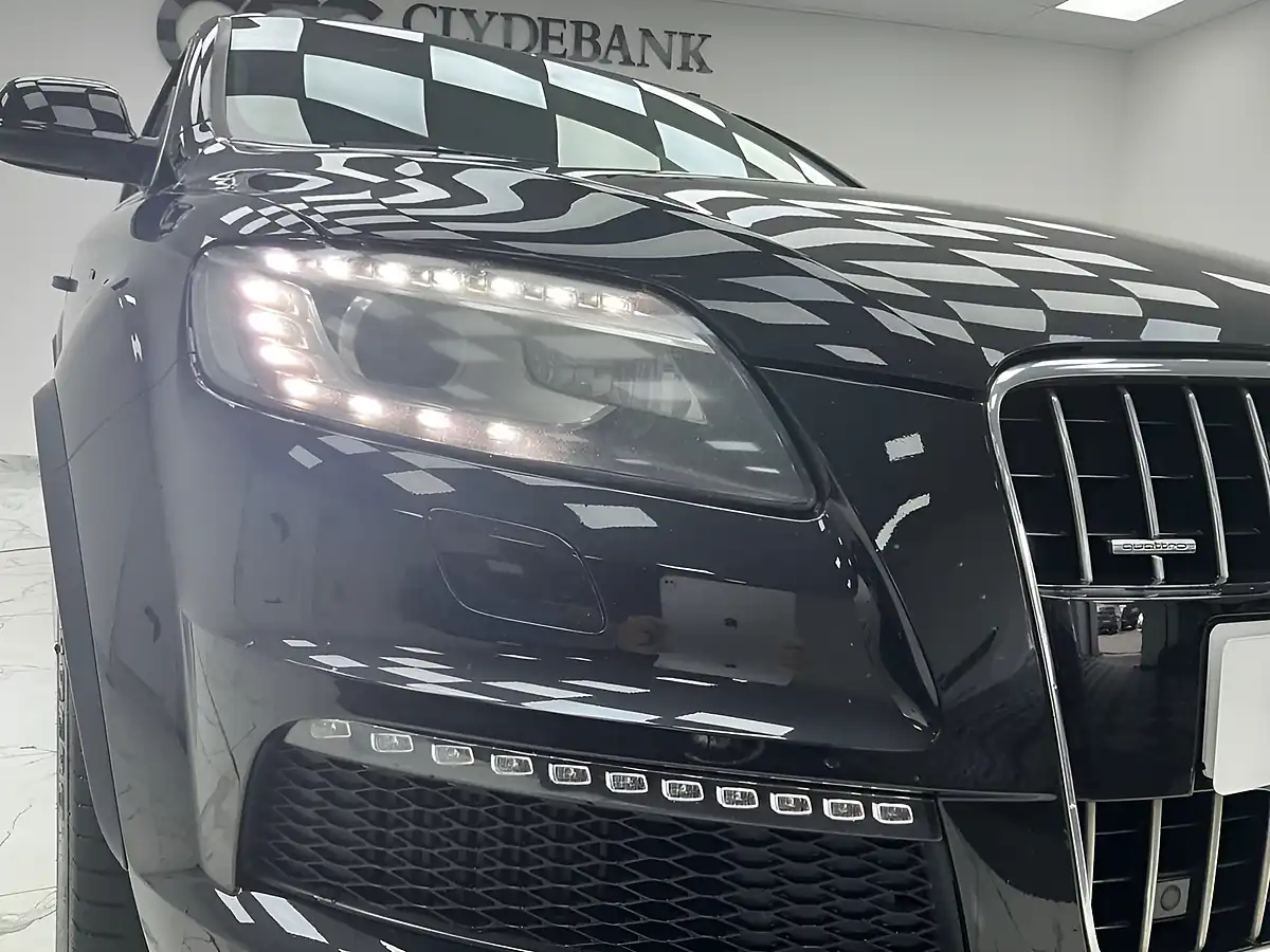 Used 2011 Audi Q7 S Line Black - Interior and Exterior details 19