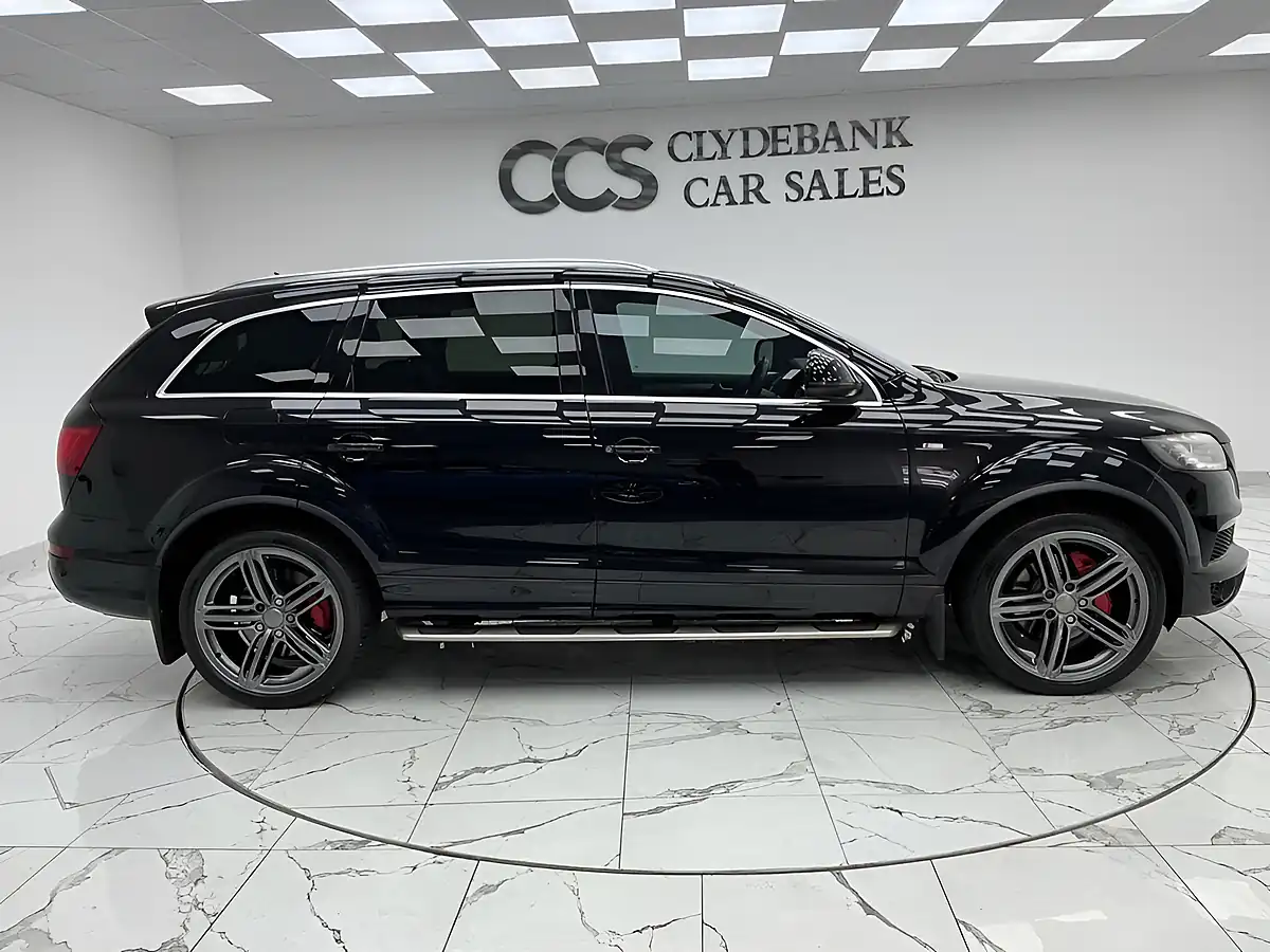 Used 2011 Audi Q7 S Line Black - Interior and Exterior details 2