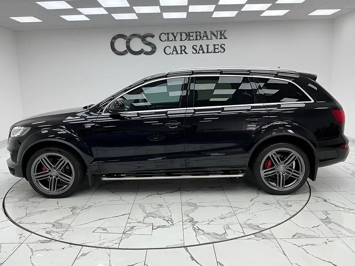 Used 2011 Audi Q7 S Line Black - Interior and Exterior details 6
