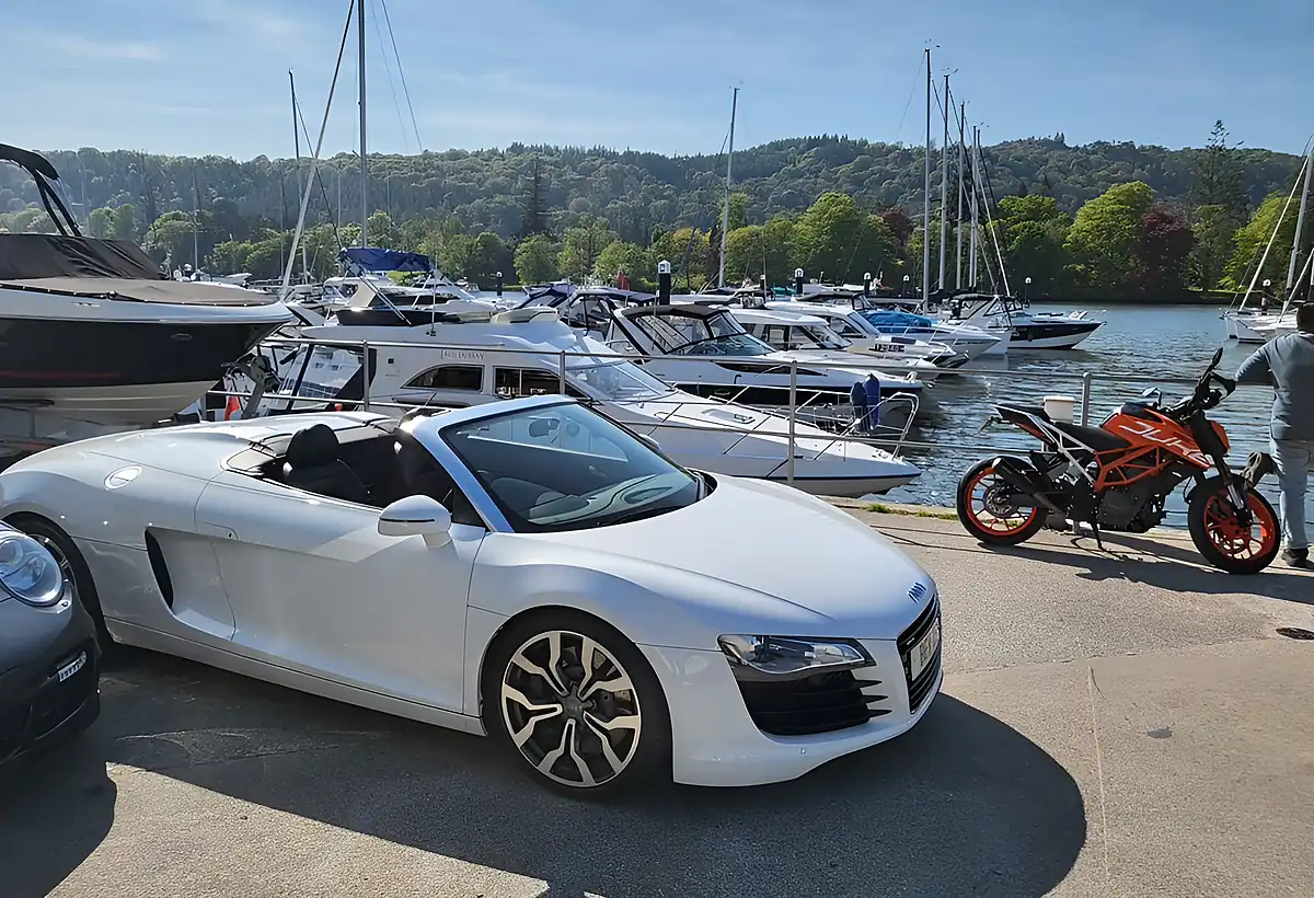 Used 2011 Audi R8 Spyder White - Interior and Exterior details 6