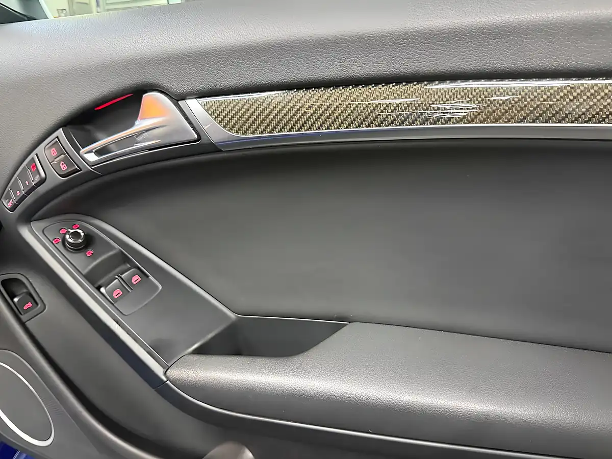 Used 2011 Audi RS5 Coupe Sepang Crystal Blue - Interior and Exterior details 14
