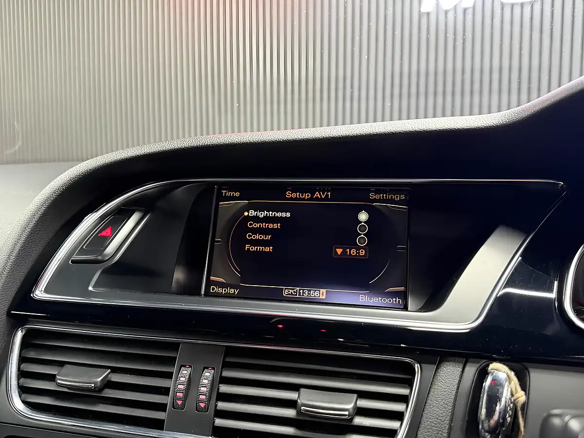 Used 2011 Audi RS5 Coupe Sepang Crystal Blue - Interior and Exterior details 17